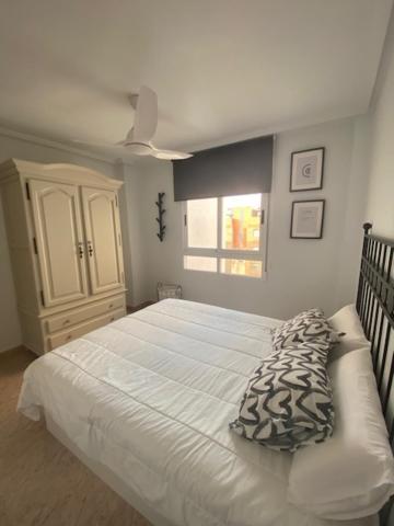 Centrico Apartamento Con Todo A Estrenar En La Playa Санта Пола Екстериор снимка